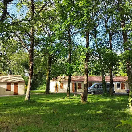 Ferienhaus Huebsches Tiny Mit Waldblick Im By Interhome Mareuil-sur-Lay