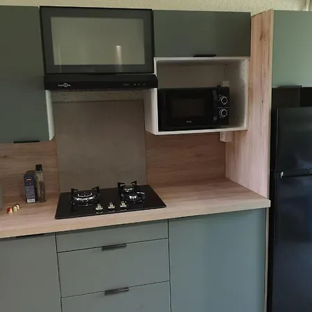 Huebsches Tiny Mit Waldblick Im By Interhome Ferienhaus Mareuil-sur-Lay