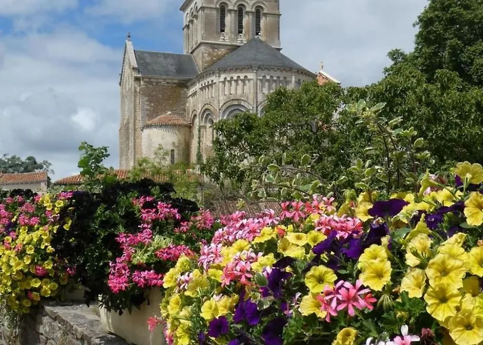 Huebsches Tiny Mit Waldblick Im By Interhome * Mareuil-sur-Lay