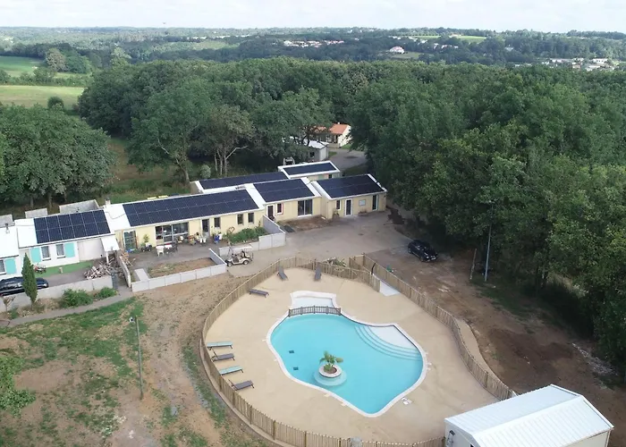 Ferienhaus Huebsches Tiny Mit Waldblick Im By Interhome Mareuil-sur-Lay