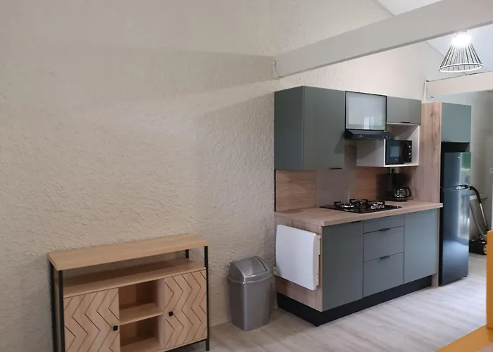 Huebsches Tiny Mit Waldblick Im By Interhome Ferienhaus Mareuil-sur-Lay